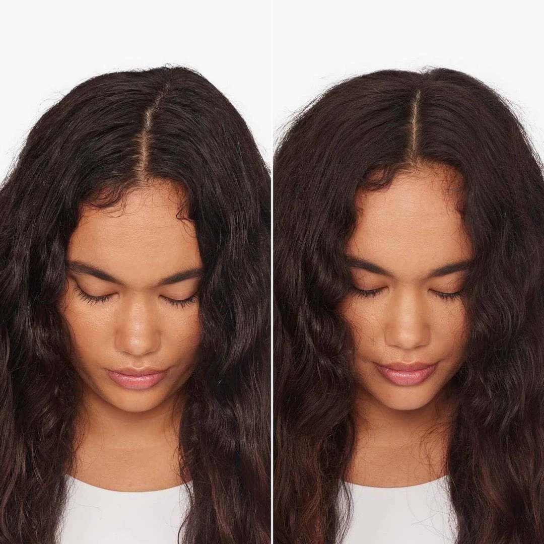 Olaplex No.4D Clean Volume Detox Dry Shampoo 5 Olaplex No.4D Clean Volume Detox Dry Shampoo - Image 4