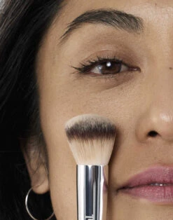 Et Al. Buffing Brush -Cosmetics Store R BRSH20 BUFFING 20BRUSH 2FEA R BRSH20 BUFFINGBRUSH 03 58368.1681721104