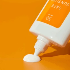 Thank You Farmer Safe Sun Fluid Age 0880 Body + Face SPF50+ 100ml -Cosmetics Store TYFSAFESUNFLUIDAGE0880SPF 6