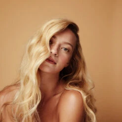 O&M Dry Queen Dry Shampoo -Cosmetics Store product 1100x1100 dry queen 4 1600x 30e6cc18 3a33 4eaa a2d1 83a1daf189eb